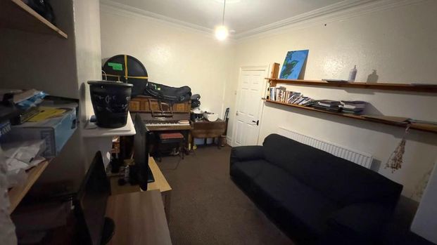 5 bedroom house share to rent - Photo 1