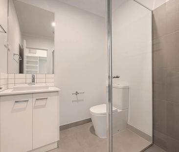 32 Birimingham Road, Cranbourne East, Vic 3977 - Photo 6