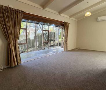 Easy Living in a Prime Location! - Photo 4