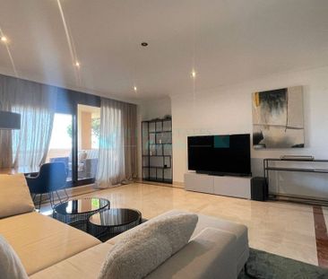 Apartment for rent in Benahavis - Photo 2