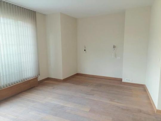 Appartement te huur - Foto 1