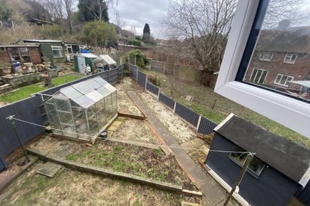 Corndon Close, KIDDERMINSTER - Photo 3