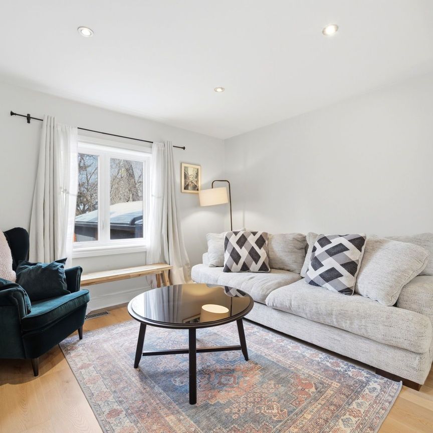 For Lease - 24 Glenburn Avenue Unit# Upper, Toronto, Ontario - Photo 1