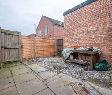 3 bedroom terraced house to rent - Photo 6