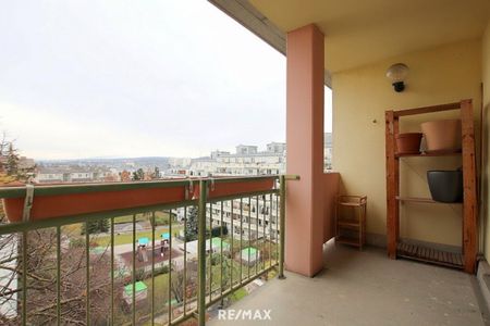 2 Zimmer + Loggia + Garagenplatz, toller Ausblick (4. Liftstock), Küche separat. - Photo 5