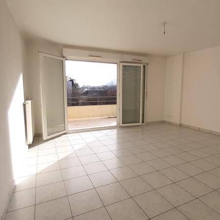 Location Appartement 3 pièces 69m² SEYSSINET PARISET 38170 - Photo 1
