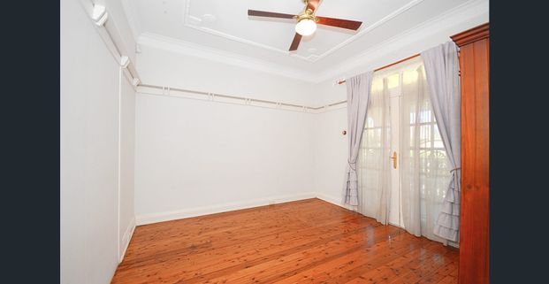 Beautiful Family Home!! - Photo 1