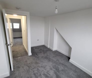 2 bedroom flat to rent - Photo 6