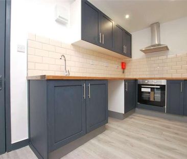 Raymond Crescent, Guildford, Surrey, GU2 - Photo 2