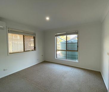 Peaceful Living on a Generous Block in Maryborough West. - Photo 4