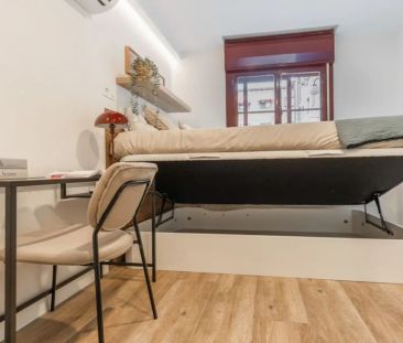 Room in a shared 7-bedroom apartment for rent in San Isidro. - Foto 2