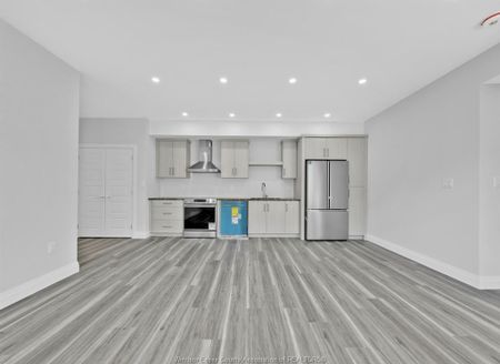 For Lease - 3549 PETER Street Unit# 4, Windsor, Ontario - Photo 3