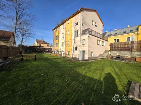 Klidné bydlení 1+1 Sokolov – zahrada, parkování - Photo 4