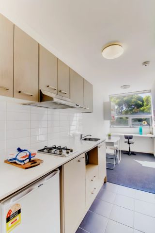 Standard 1 Bedroom - Photo 5