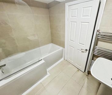 2 bedroom end of terrace house to rent - Photo 6