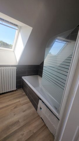 Location Maison 4 pièces 90m² NOUVOITOU 35410 - Photo 2