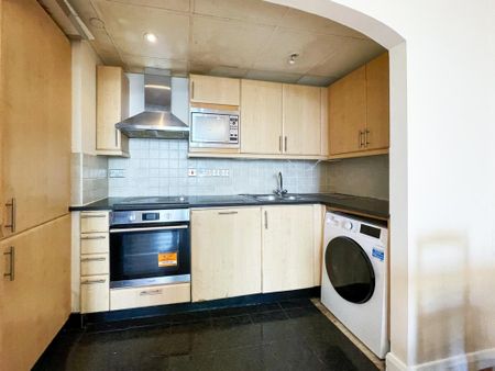 1 bedroom flat to rent - Photo 5