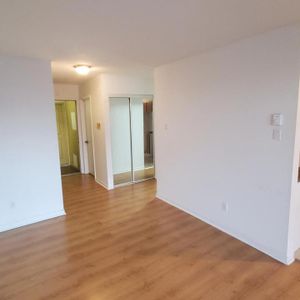 33 - 33 Place Mercier, Candiac - Photo 3