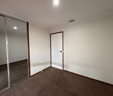 Family Home on Melrose Drive - Photo 2