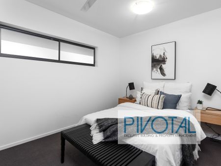 2032/8 Holden Street, Woolloongabba, QLD 4102 - Photo 5