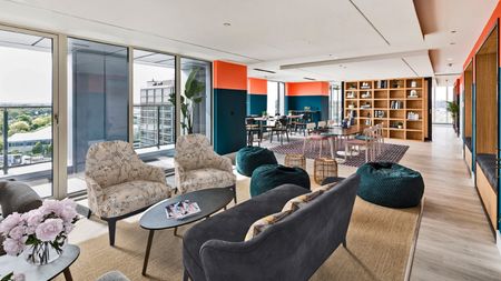 Westgate House, Hanger Lane, W5 - Photo 2