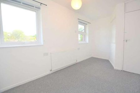 Chestnut Lane, Amersham, HP6 - Photo 4