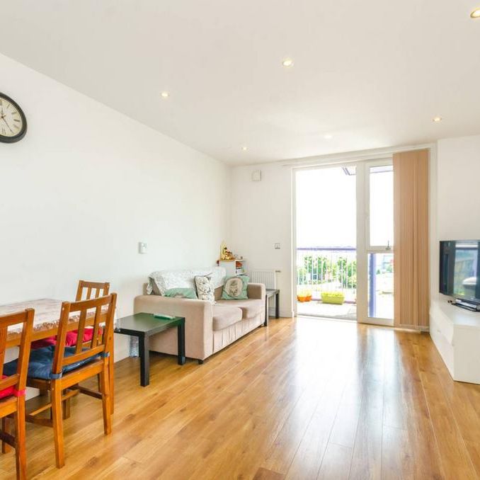 1 bedroom flat to rent - Photo 1