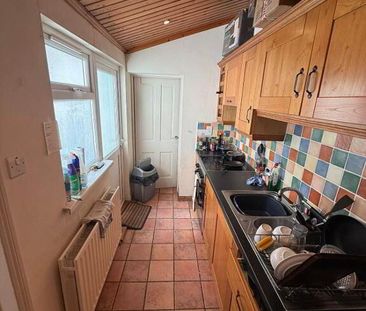 66 Victoria Avenue, Sydenham, Belfast, BT4 1QZ - Photo 1