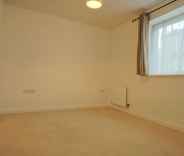 2 Bedroom Home – Professional Let - Photo 4
