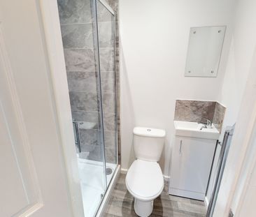 1 Room - House share to rent Farebrother Street, Grimsby DN32 - Photo 1