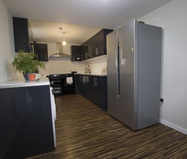 1 bedroom in a house share to rent - Photo 6