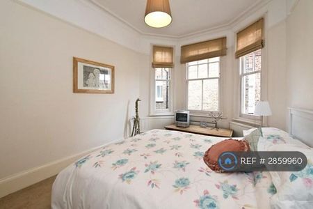 3 bedroom flat to rent - Photo 3