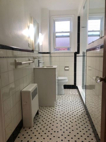 For Lease - 1 Ash Crescent Unit# Main Fl, Toronto, Ontario - Photo 2