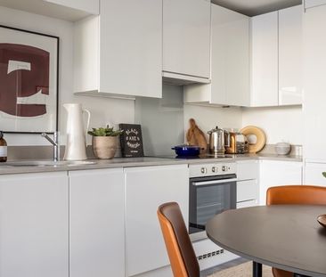 Flat 202 - Photo 2