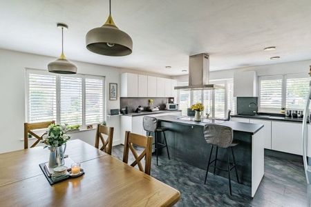 West Hoathly 4 bedroom house to rent - Photo 4