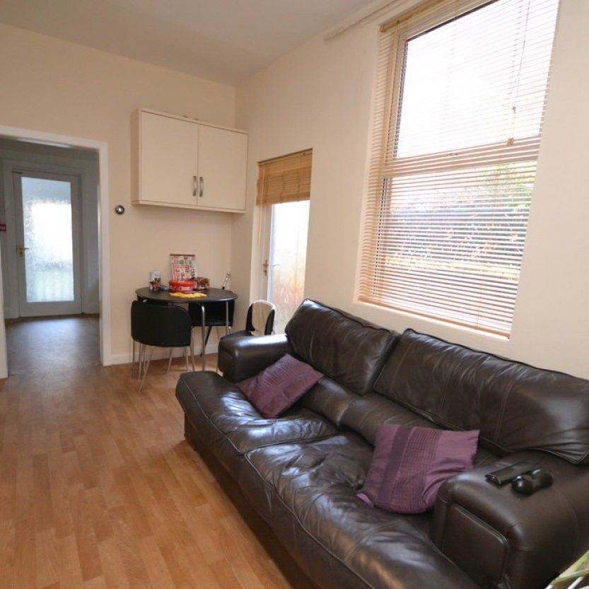 1 bed Shared House for Rent - Photo 1