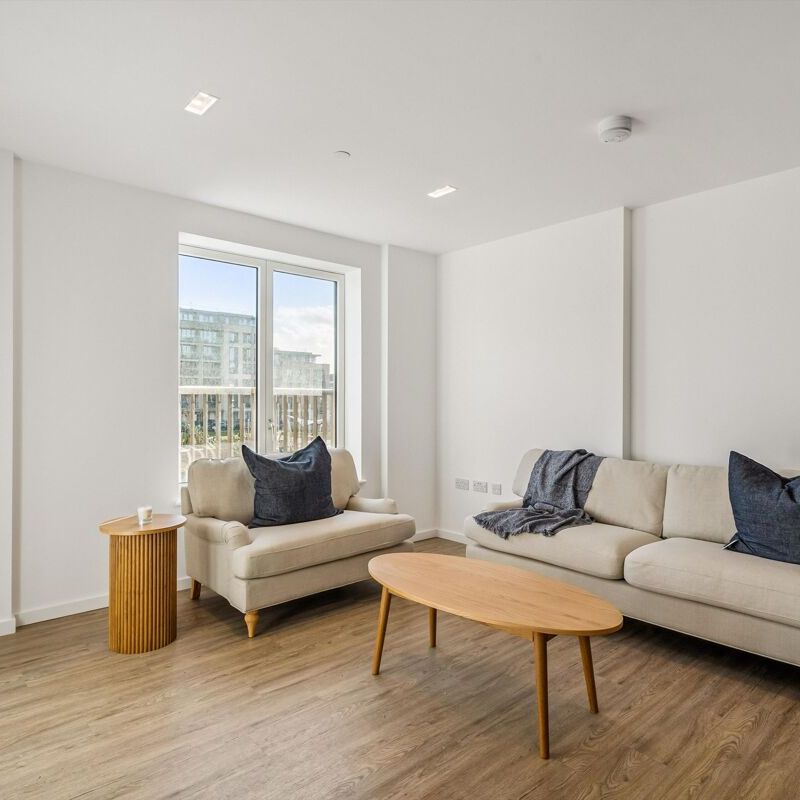 Modern 1 bedroom apartment to rent in a new development located in North Kensington, W10. - Photo 1