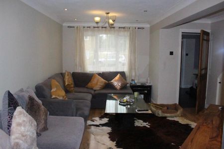 2 bedroom terraced house to rent - Photo 3