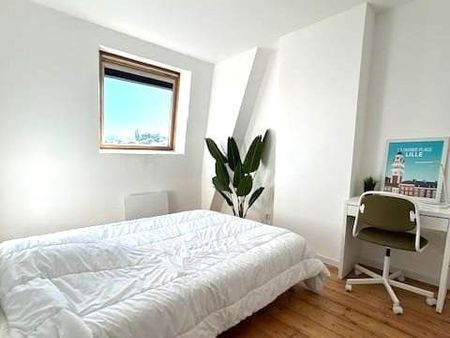 Location Appartement 4 pièces 70m² LAMBERSART 59130 - Photo 4