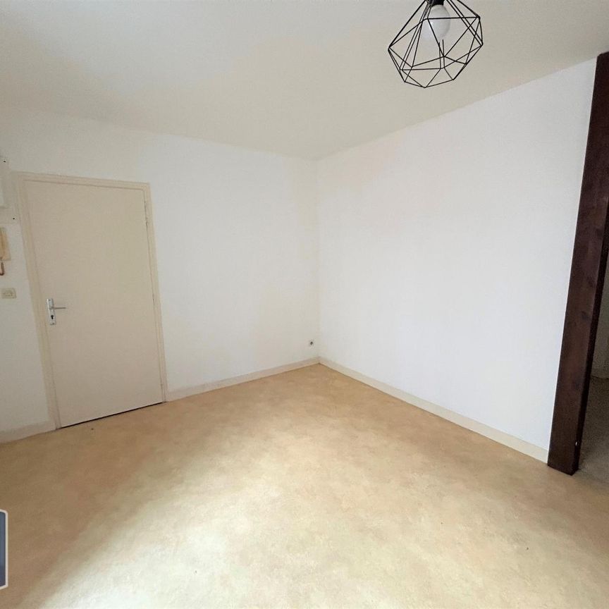 Location Appartement 1 pièce 30m² CHOLET 49300 - Photo 2