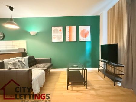 2 Bedroom Apartment - Photo 2