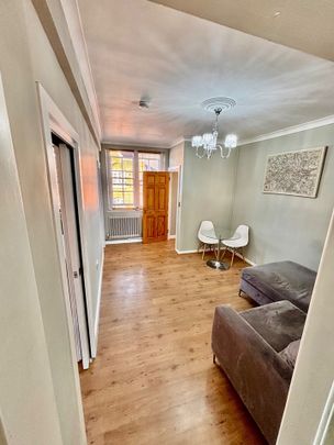 1 Bed Flat, Webber Street, SE1 - Photo 1