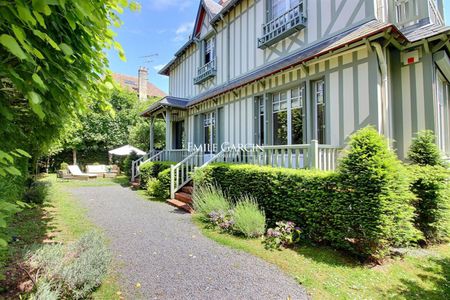 Propriété Anglo-Normande en plein coeur de Deauville - location saisonnière - proche mer- jardin - Photo 4