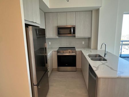 For Lease - 15 Watergarden Drive Unit# 3601, Mississauga, Ontario - Photo 2