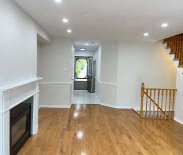 For Lease - 4404 Vallence Drive, Burlington, Ontario - Photo 2