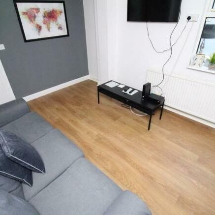 Room in a Shared House, Stafford Road, SO15 - Photo 1