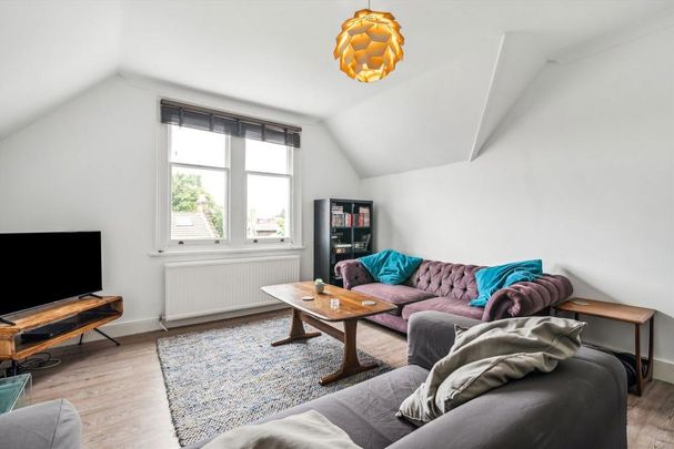 3 bedroom flat to rent - Photo 1