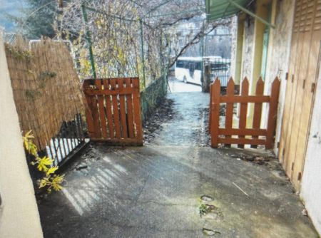 Location Appartement 3 pièces 45m² ST SAUVEUR DE MONTAGUT 07190 - Photo 3