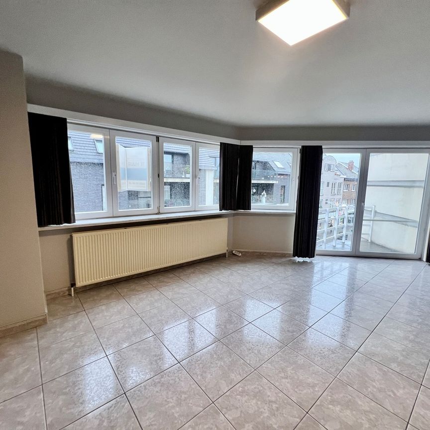 Appartement - Te huur - Photo 1