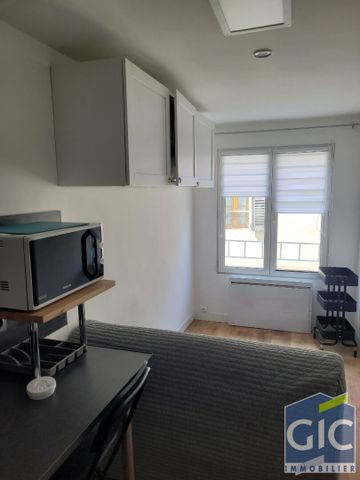 Location Appartement 1 pièce 13m² - Photo 5